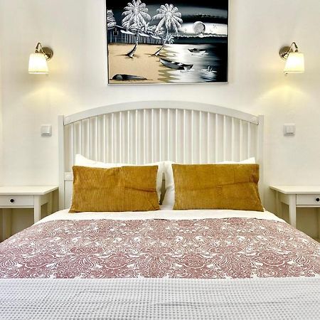 Pirata Milfontes Guest House ヴィラ・ノヴァ・デ・ミルフォンテス エクステリア 写真