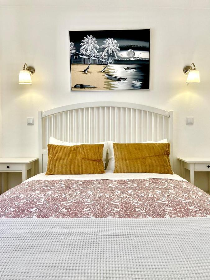 Pirata Milfontes Guest House ヴィラ・ノヴァ・デ・ミルフォンテス エクステリア 写真