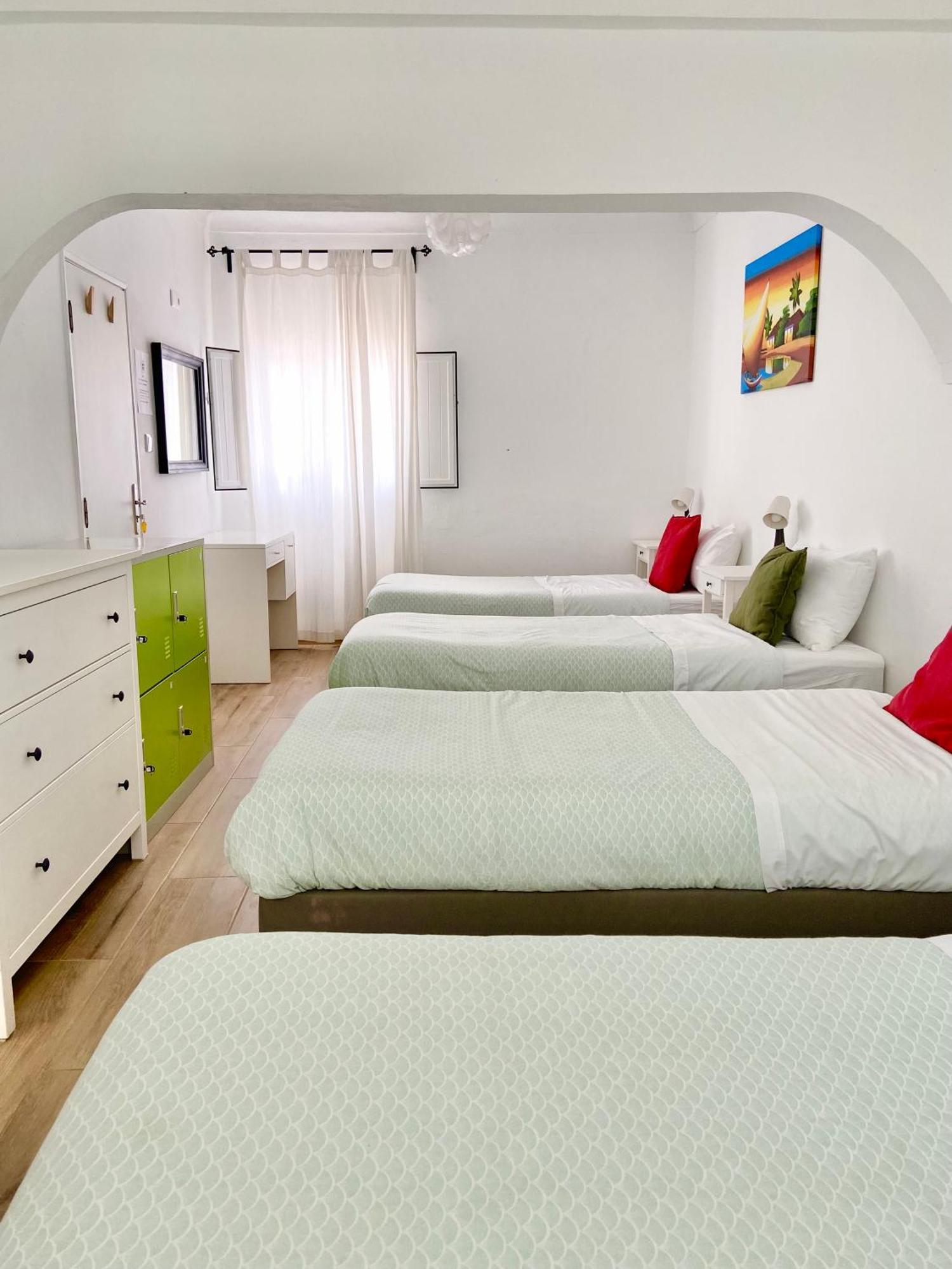 Pirata Milfontes Guest House ヴィラ・ノヴァ・デ・ミルフォンテス エクステリア 写真